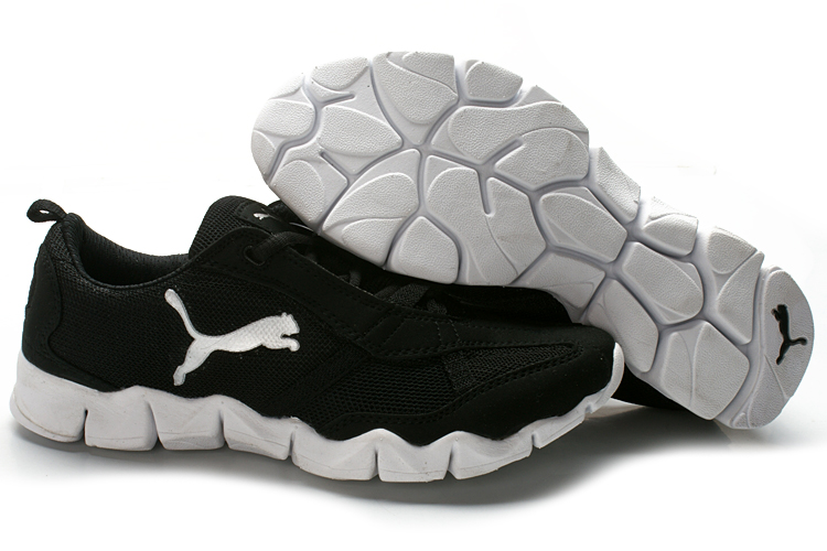 Puma Elye Running Shoes BlackWhite,puma motorsport,Big discount on sale,Puma-Puma Running Shoes Top Designer, Puma-Puma Running Shoes New Trend, Puma-Puma Running Shoes Large Collections